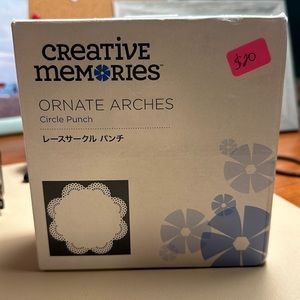 Creative Memories Ornate Circle Punch